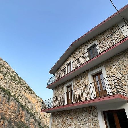 Bed and Breakfast L'Oasi Del Raganello Чівіта Екстер'єр фото
